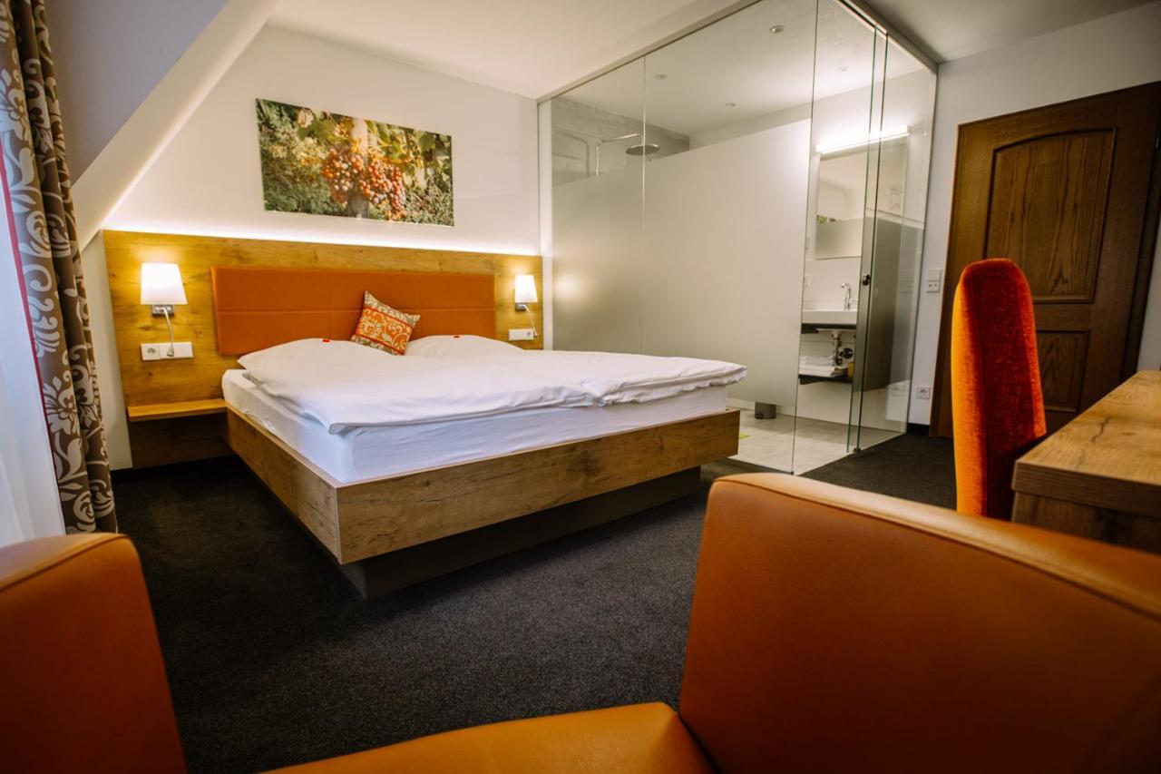Hotel Restaurant Lamm Rosswag Vaihingen an der Enz Bagian luar foto