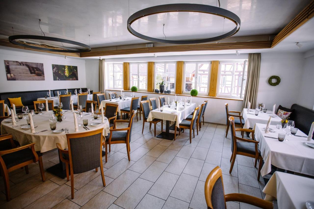 Hotel Restaurant Lamm Rosswag Vaihingen an der Enz Bagian luar foto