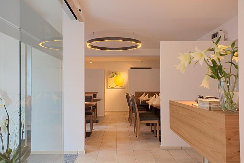 Hotel Restaurant Lamm Rosswag Vaihingen an der Enz Bagian luar foto